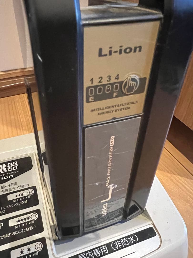 Li-ionバッテリー充電器本体