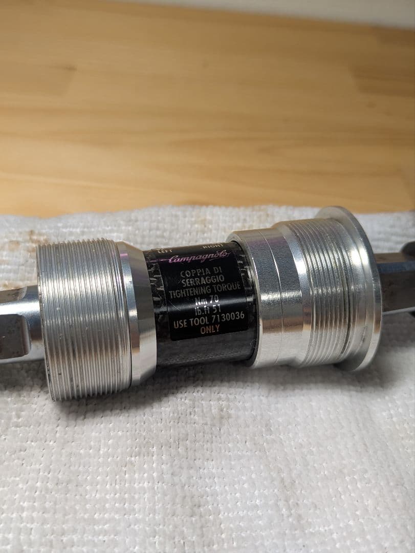 Campagnolo Record ボトムブラケット