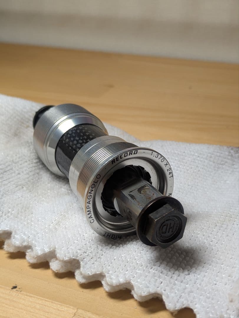Campagnolo Record ボトムブラケット