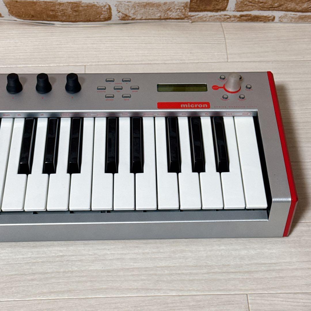 【希少・廃盤品】ALESIS MICRON 　アナログモデリングシンセサイザー
