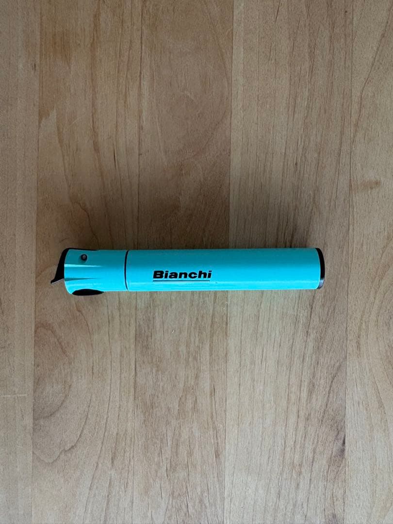 【最終値下・美品・即購入可】 Bianchiツールケース ミニツール 携帯ポンプ