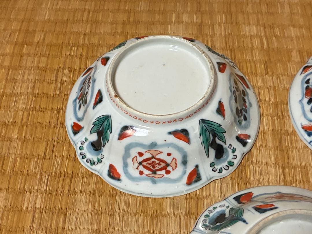 古伊万里 金彩 色絵 花と鳥の絵柄 変形皿 三枚 まとめて 時代物