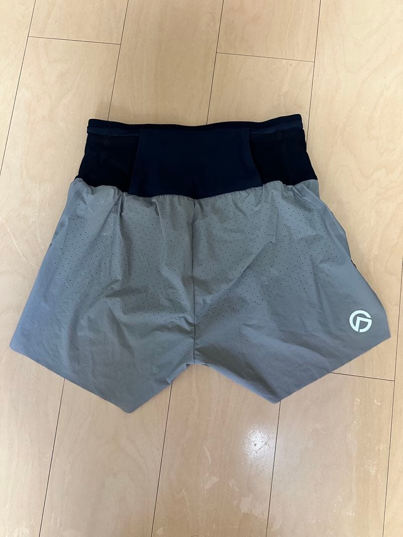 ノースフェイス エンデュリストレイルベリーショート　Sサイズ