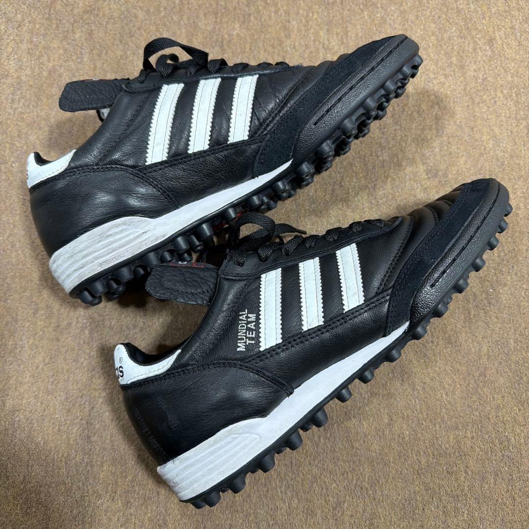 adidas Mundial Team ブラック サッカーシューズ 26cm