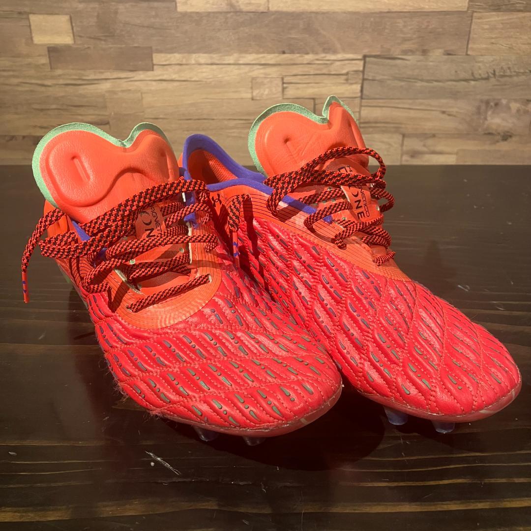 UNDER ARMOUR　クローン　マグネティコ　エリート　3.0　FG