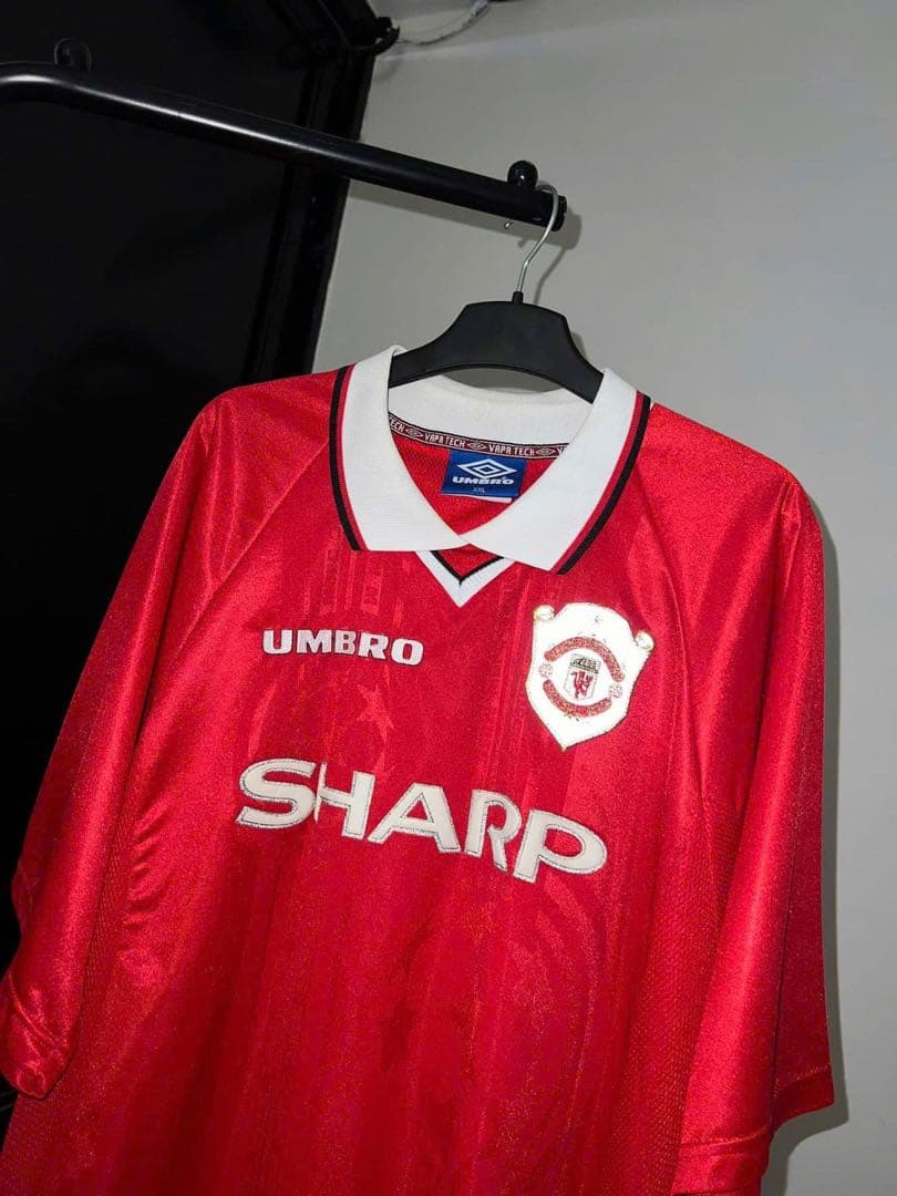 マンチェスター・ユナイテッド Umbro シャツ 赤