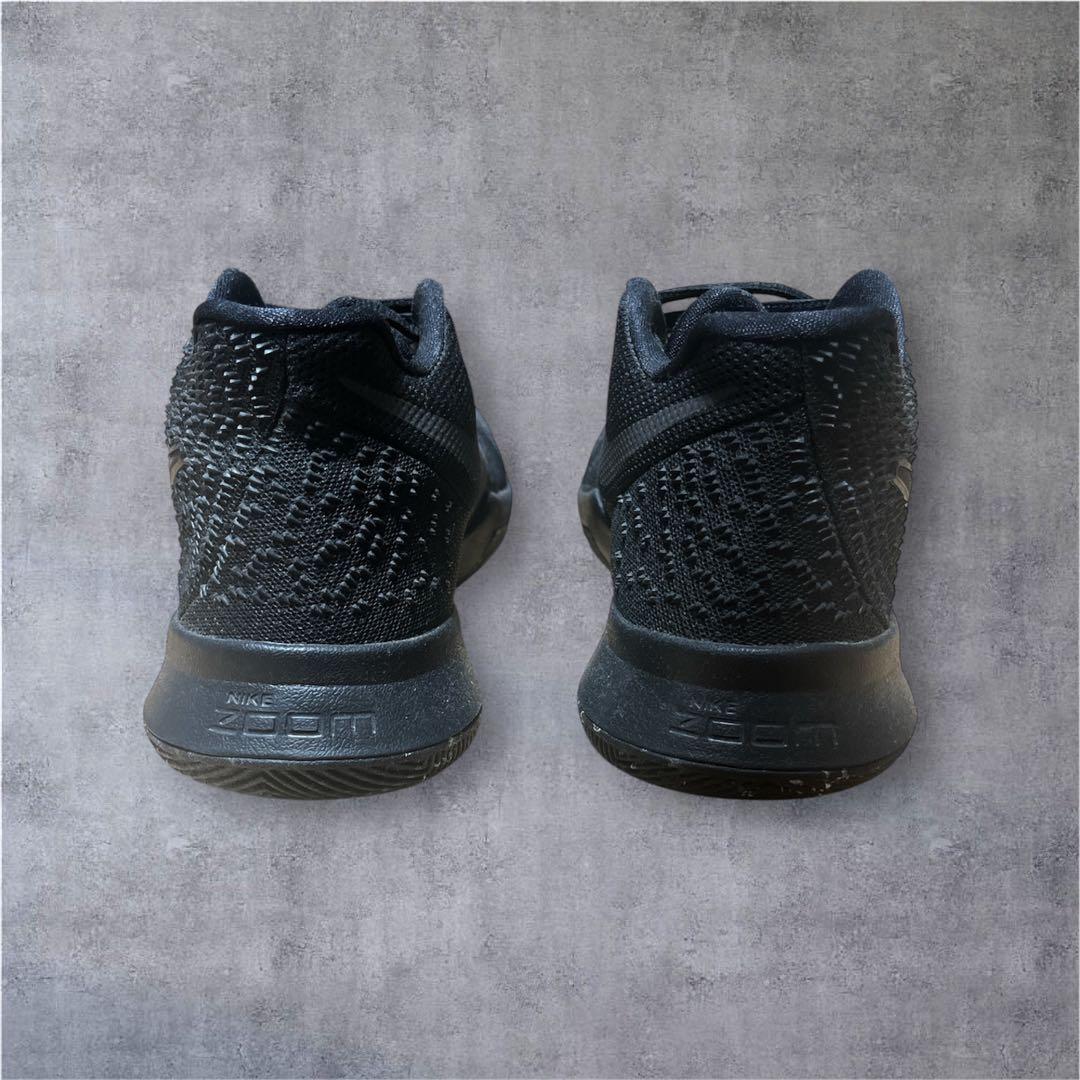 最終値下げ‼️【新品未使用】kyrie3 TripleBlack 26cmバッシュ