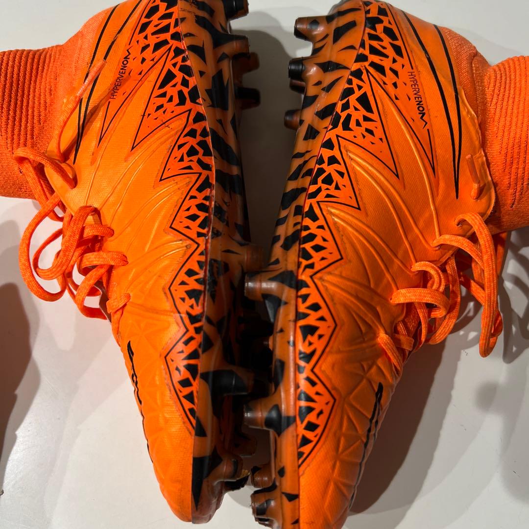 Nike ハイパーヴェノム