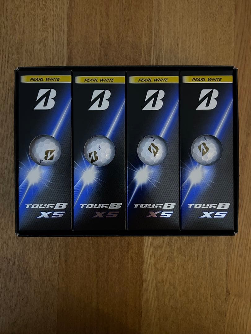 ブリヂストンTOUR BXSゴルフボール26年パールホワイト1ダース新品未使用