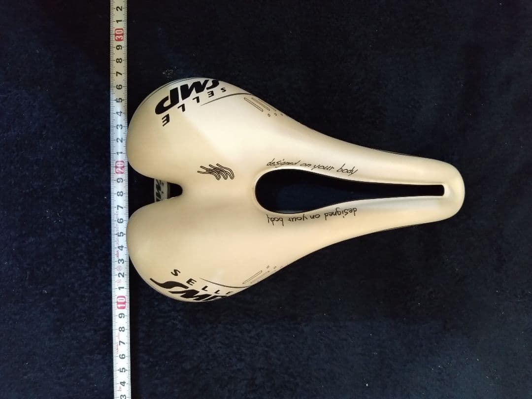 selle smp trk gel 　？　サドル　ホワイト　白