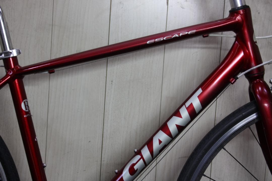 GIANT ESCAPE R3 700Cアルミ 24速 470mm REDクロス