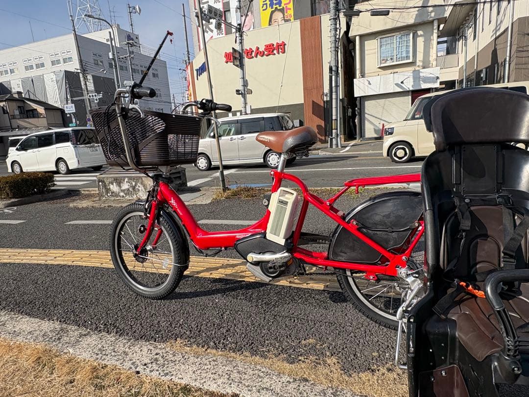 中古20㌅ブリヂストン電動アシスト自転車　8.7Ah 大阪