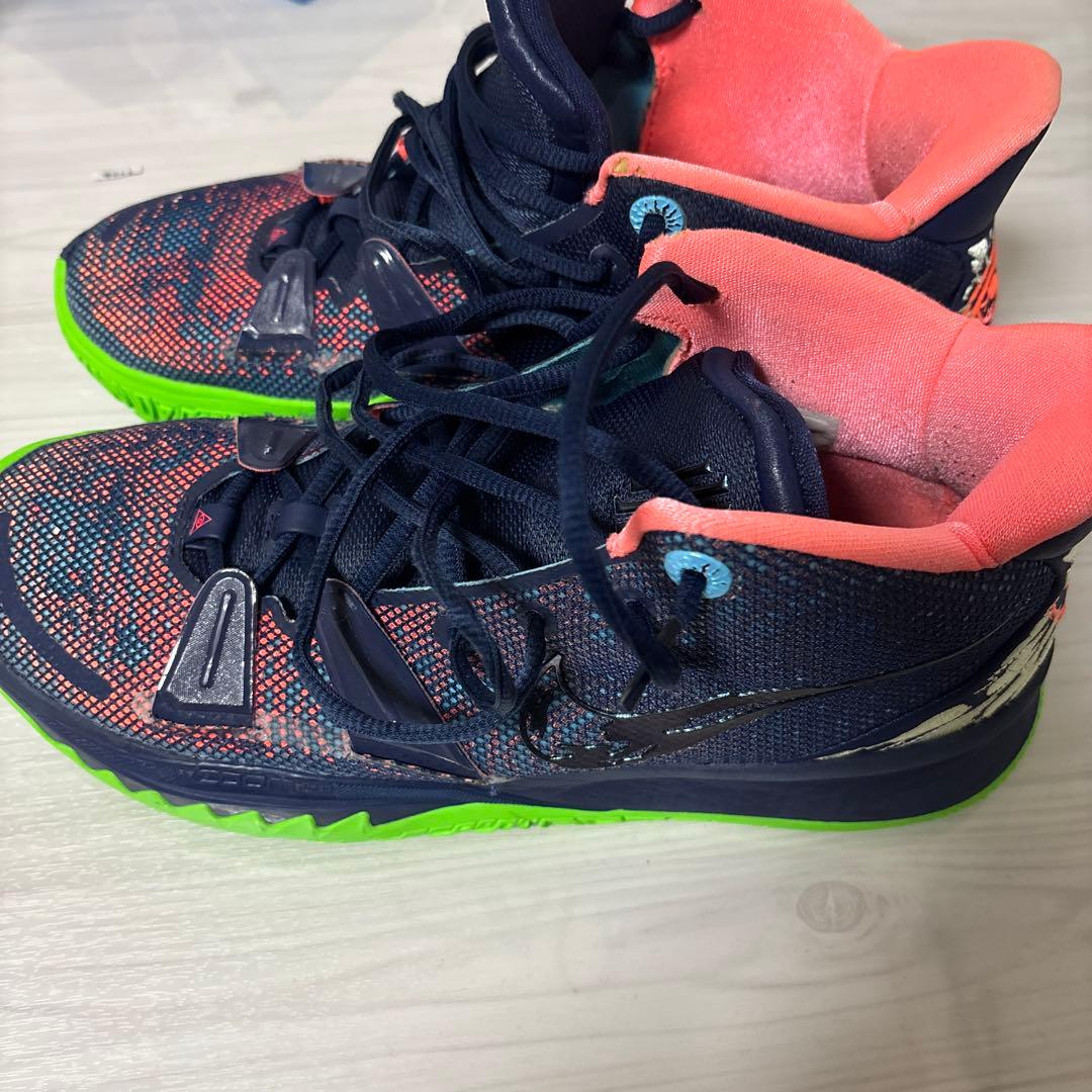 Nike バスケットボールシューズ カイリー7ep
