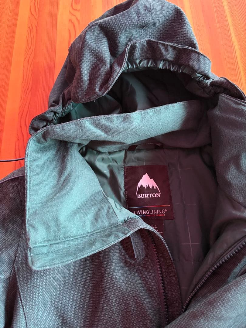 【美品】Burton スノーボードジャケット S /ダークグリーン