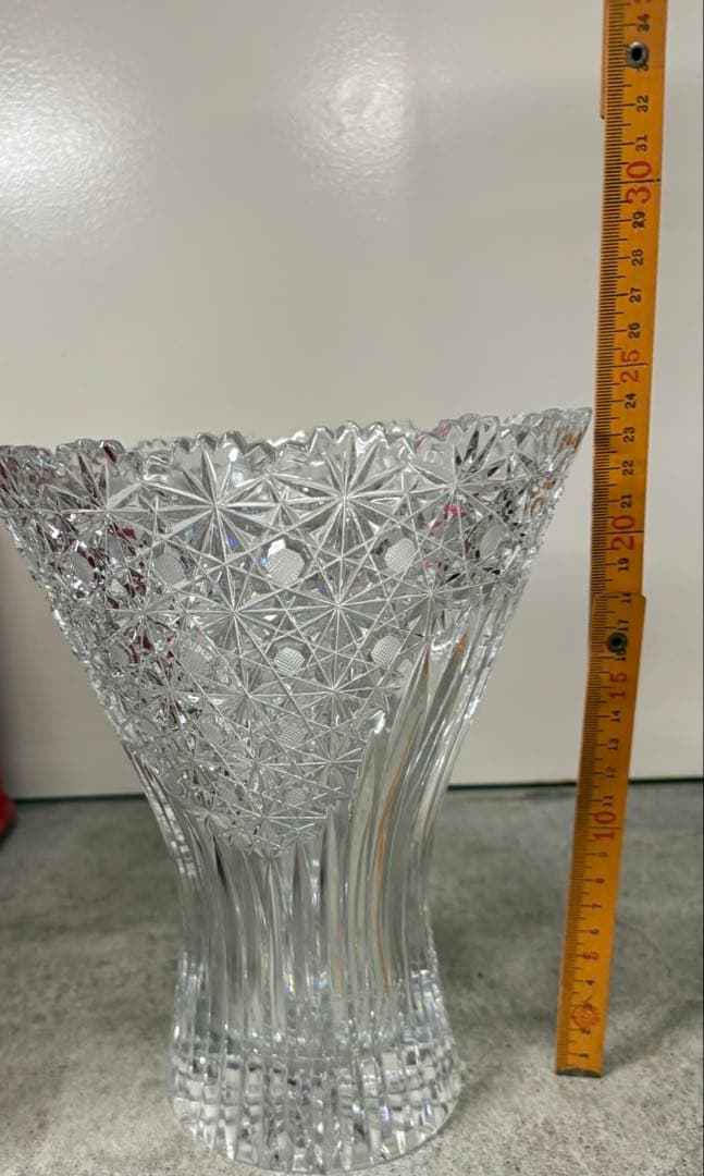 クリスタルガラス 花瓶 フレア型