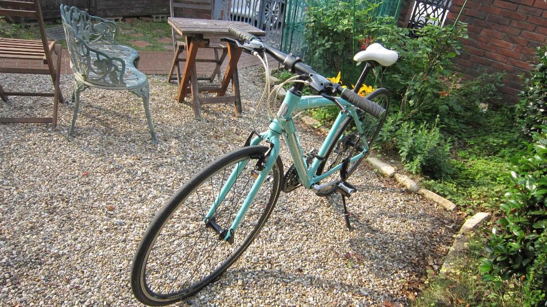 Bianchi スポーツ 1 クロスバイク チェレステカラー