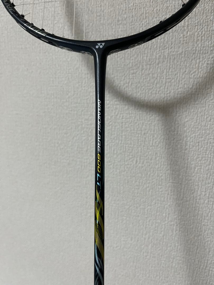 美品　ナノフレア800LT バドミントンラケット