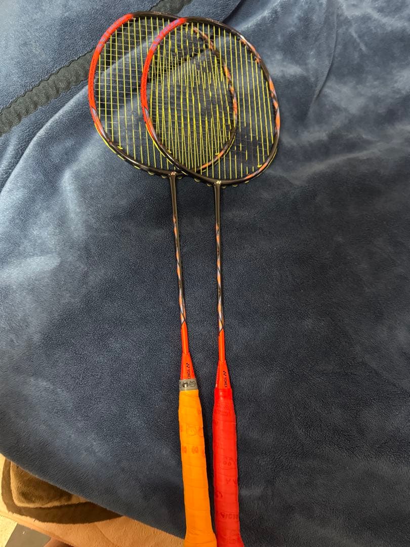 ASTROX 77 PRO 2本セット バドミントンラケット