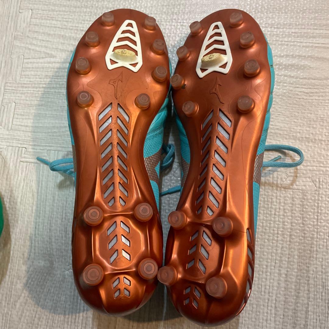 ミズノMORELIA NEO