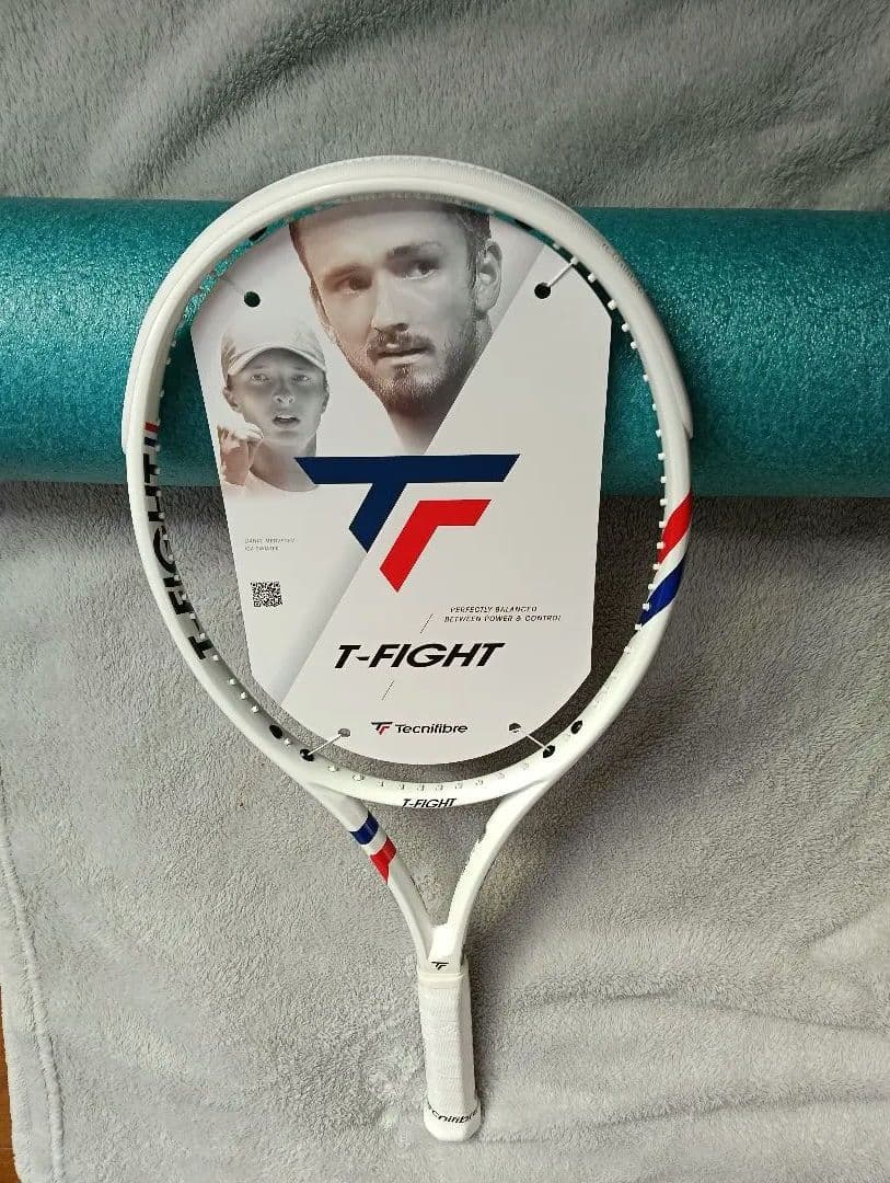 新品未使用Tecnifibreテクニファイバー T-FIGHT300