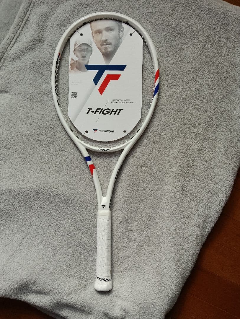 新品未使用Tecnifibreテクニファイバー T-FIGHT300