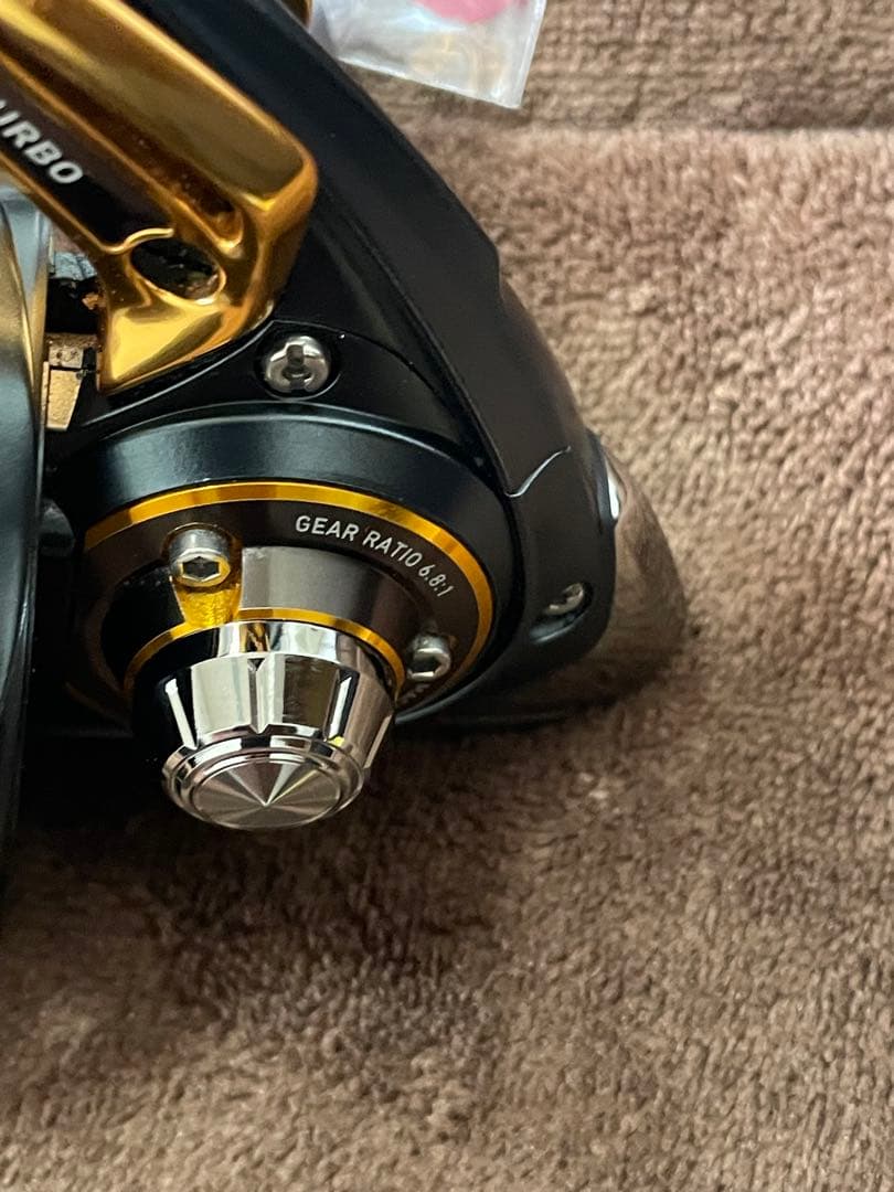 超美品DAIWA 18 TOURNAMENT ISO 2500SH-LBD