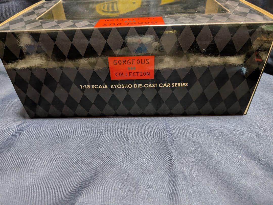 京商 1:18 ランボルギーニカウンタックLP400イエロー