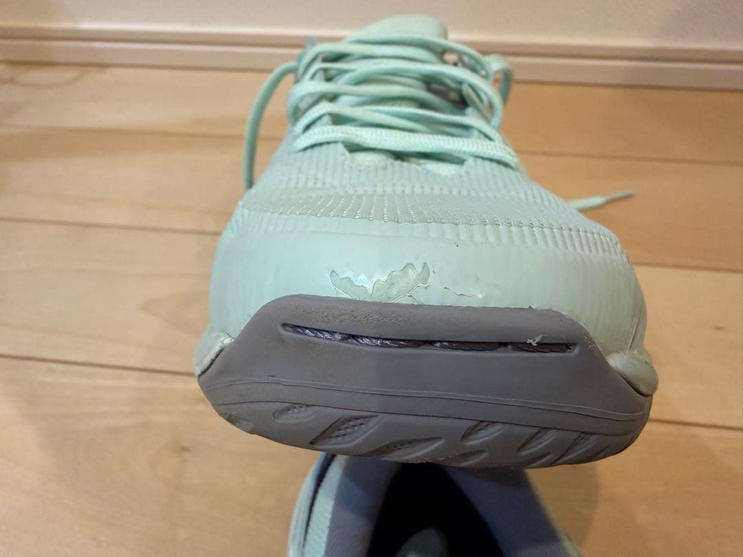 asics バッシュ　GLIDE NOVA FF 4 グライドノヴァ