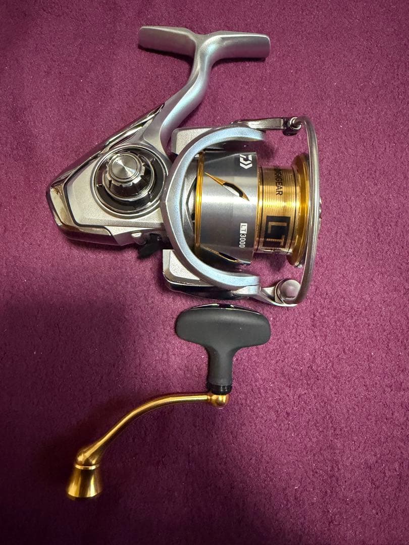 DAIWA 21FREAMS LT3000 スピニングリール(新品・未使用品)