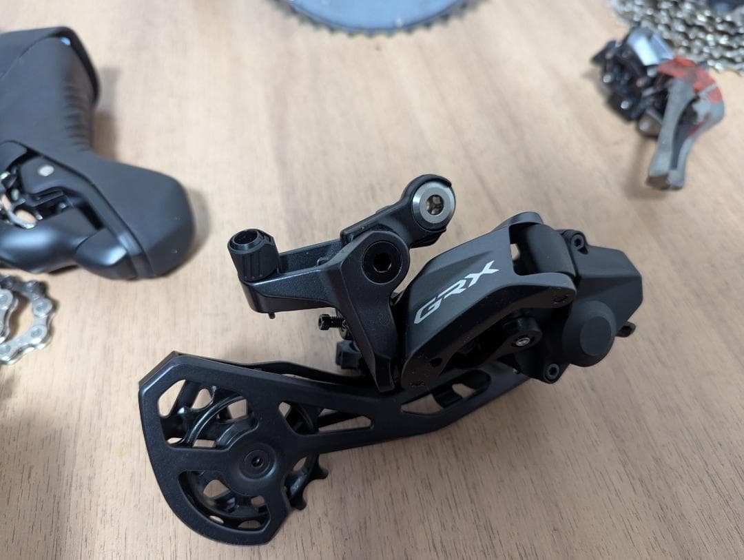 未使用品 Shimano GRX 2×12Sコンポーネントセットハンドル付き