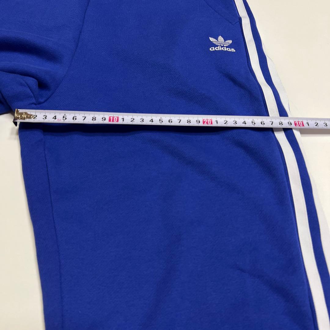 adidas ルーズフィット ジョガーパンツ　ブルー　青　3本線　スウェット