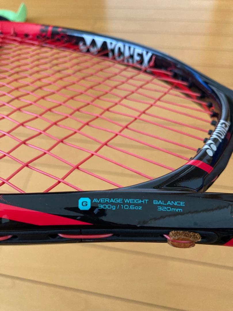 YONEX VCORE SV100 硬式テニスラケットグリップ2