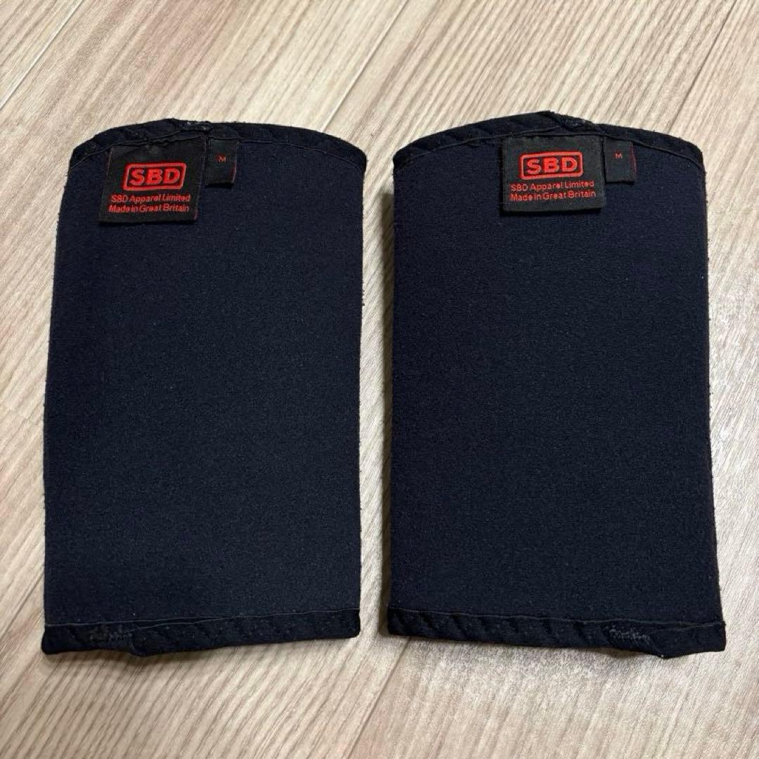 B*n様 SBD エルボースリーブ Mサイズ　黒 赤