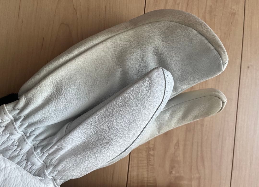 Hestra Leather Alpine Pro 3-finger サイズ8