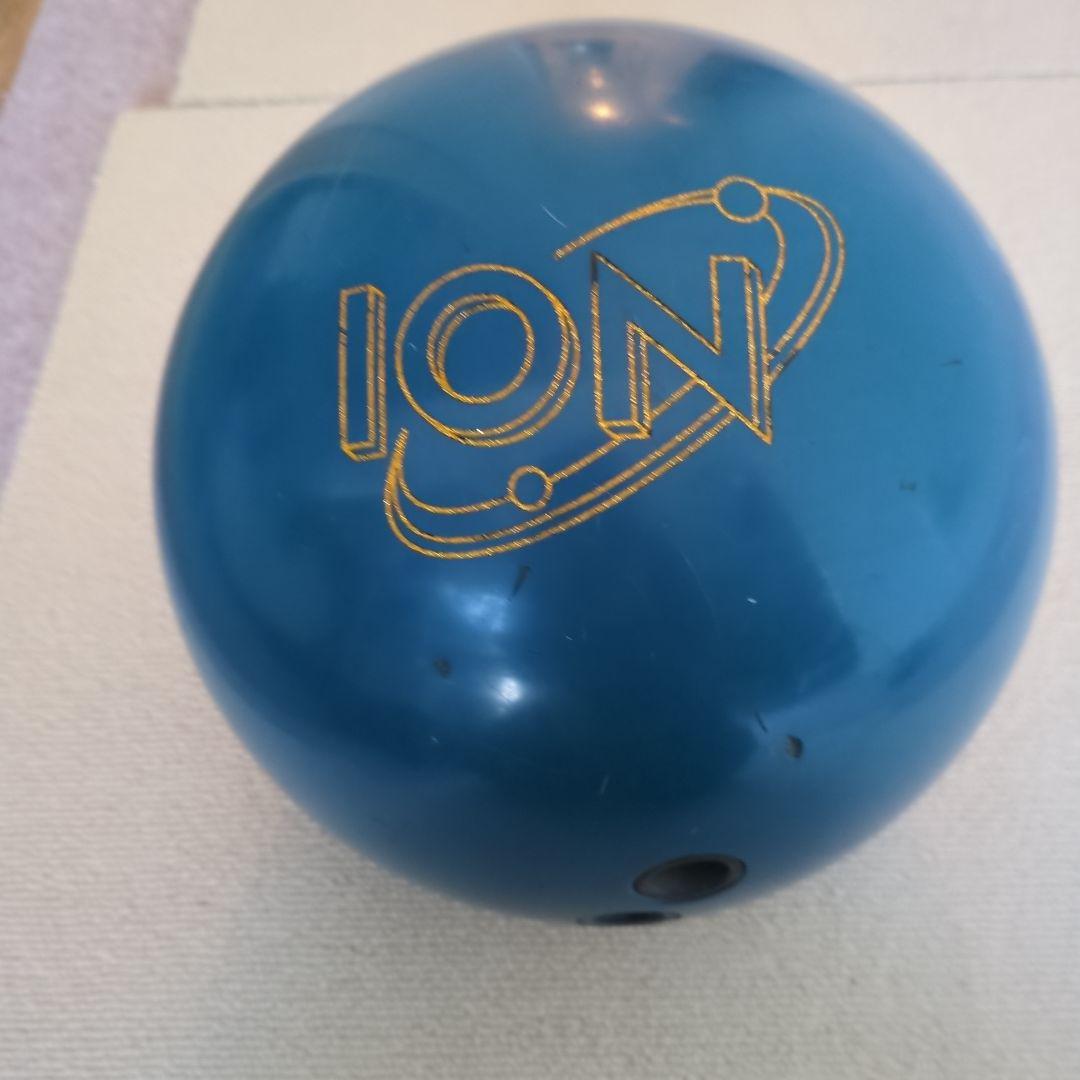 IONソリッド　傷あり　13ポンド　 ボウリングボール