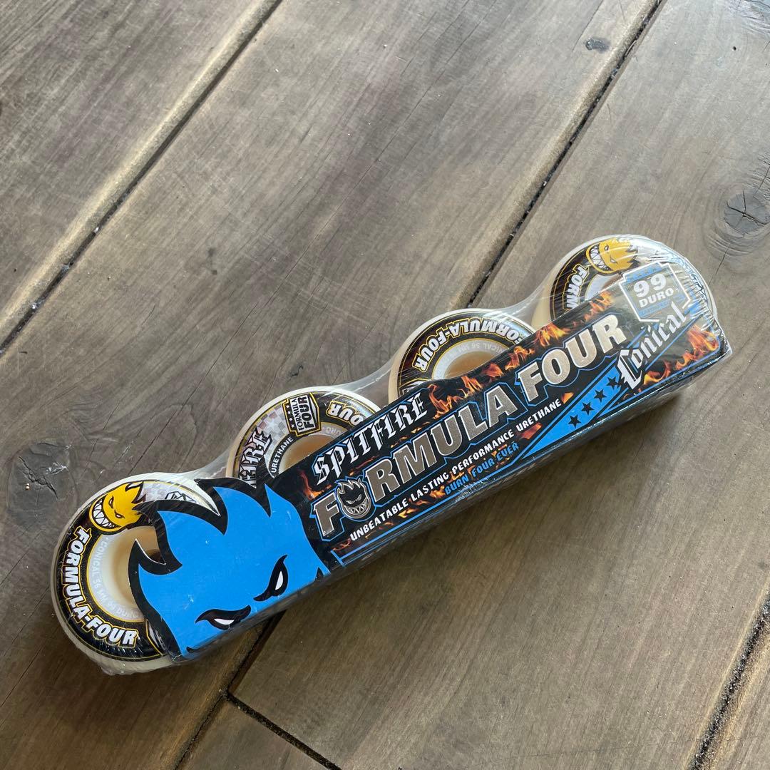 SPITFIRE FORMULA FOUR 56m99A ウィール 4個入り