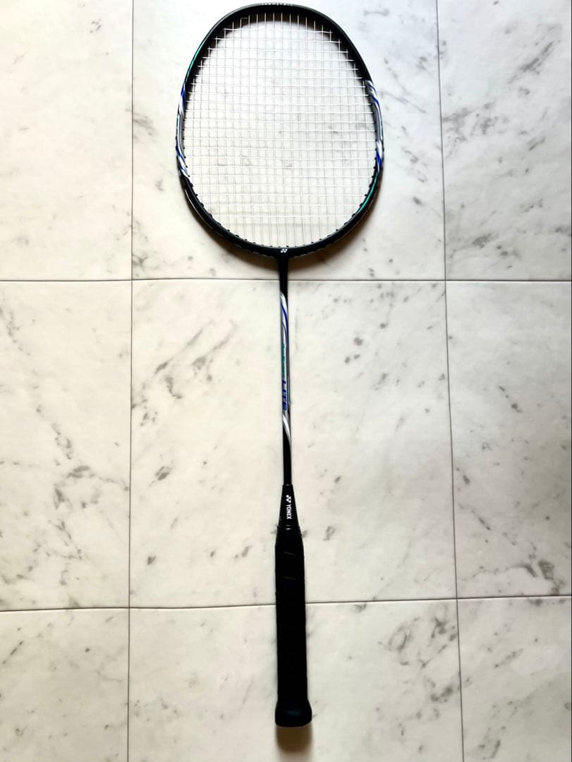 YONEX ArcSaber LITE バドミントンラケット