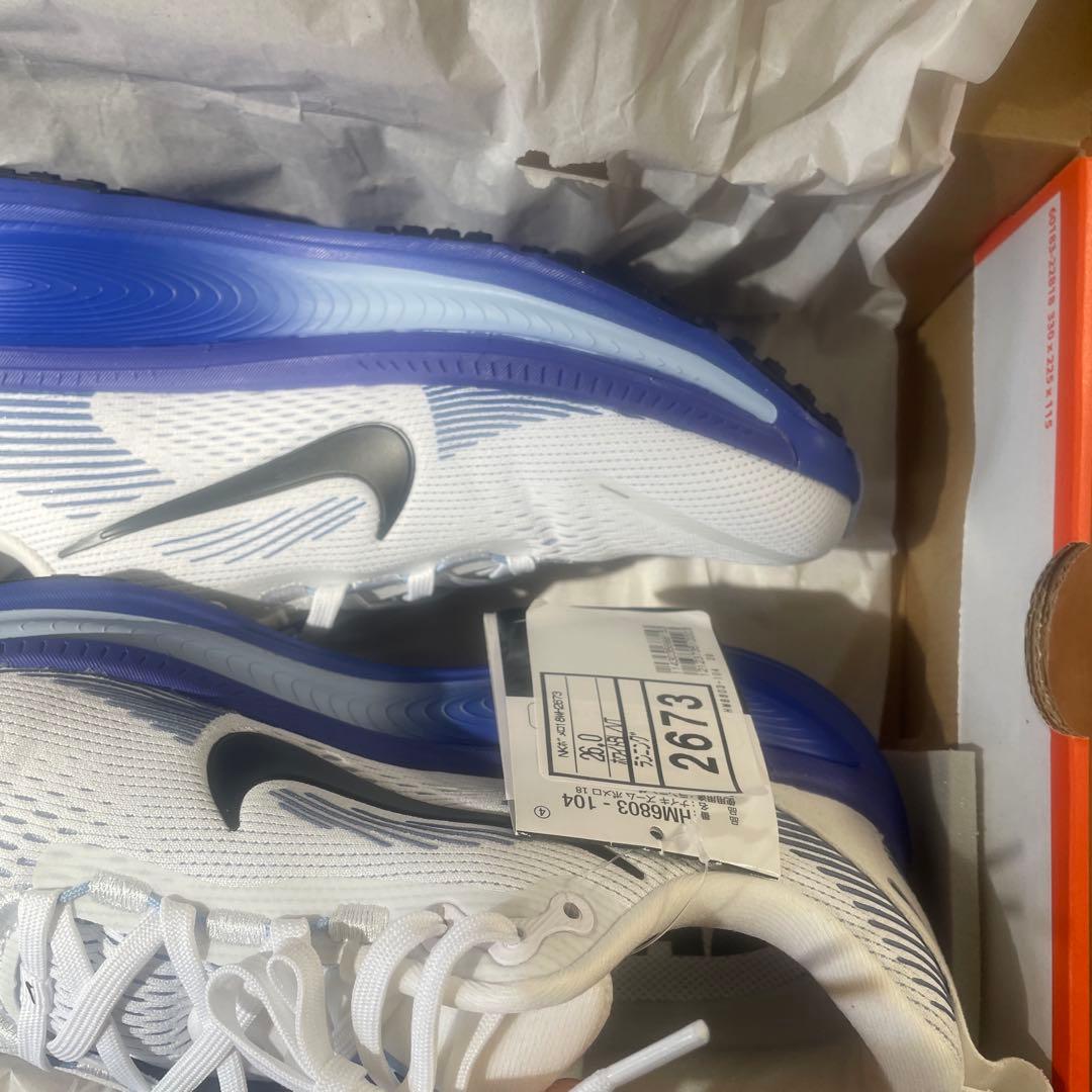Nike ボメロ18