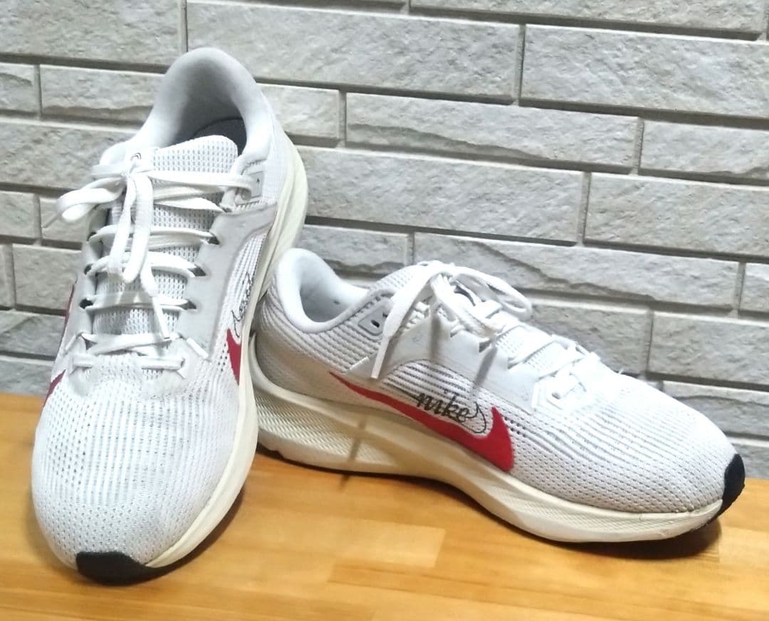 ナイキ エアズームペガサス 40 サイズ25.5㎝おまけ付き!ナイキランニング