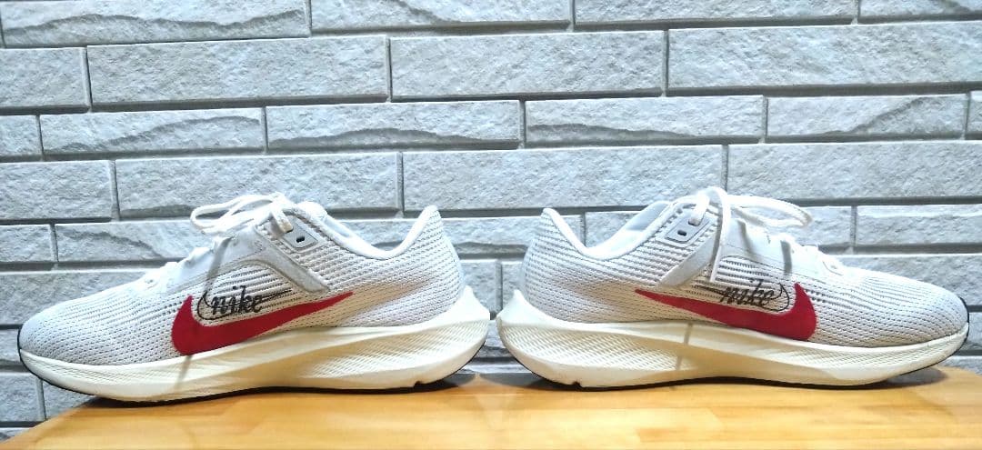 ナイキ エアズームペガサス 40 サイズ25.5㎝おまけ付き!ナイキランニング