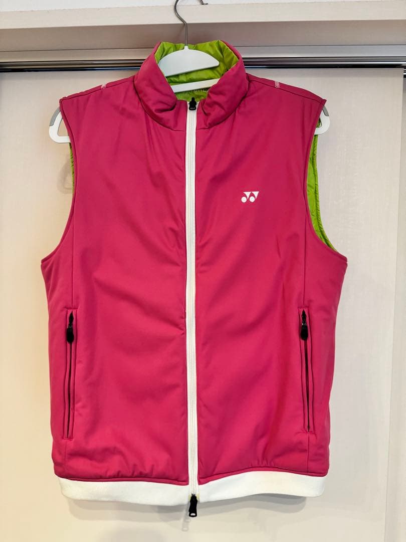 YONEX リバーシブルベスト グリーン ピンク