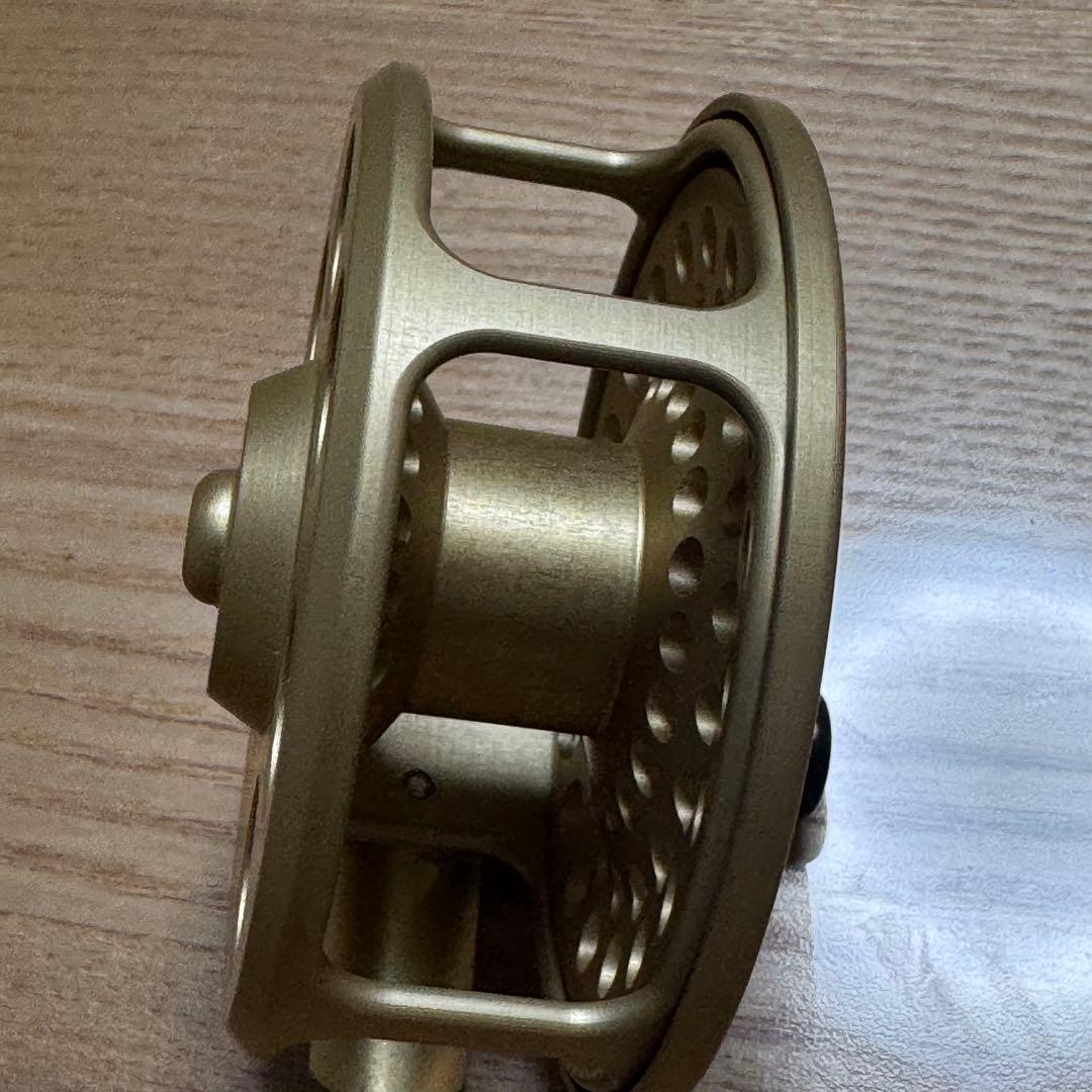 Koh-I-Noor フライリール J021 0440 ゴールド