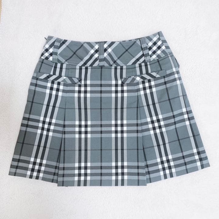 美品　バーバリーゴルフ　チェックスカート　夏用