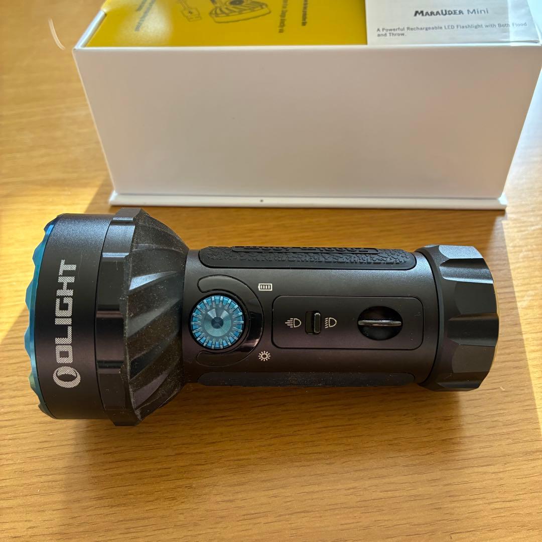 OLIGHT Marauder Mini 爆光フラッシュライト (ブラック）