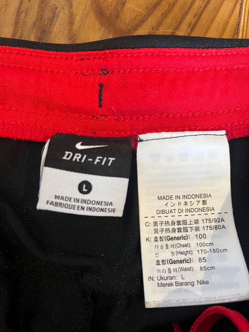 T*e様 NIKE DRI-FIT トラックスーツ　ジャージ上下　セットアップ