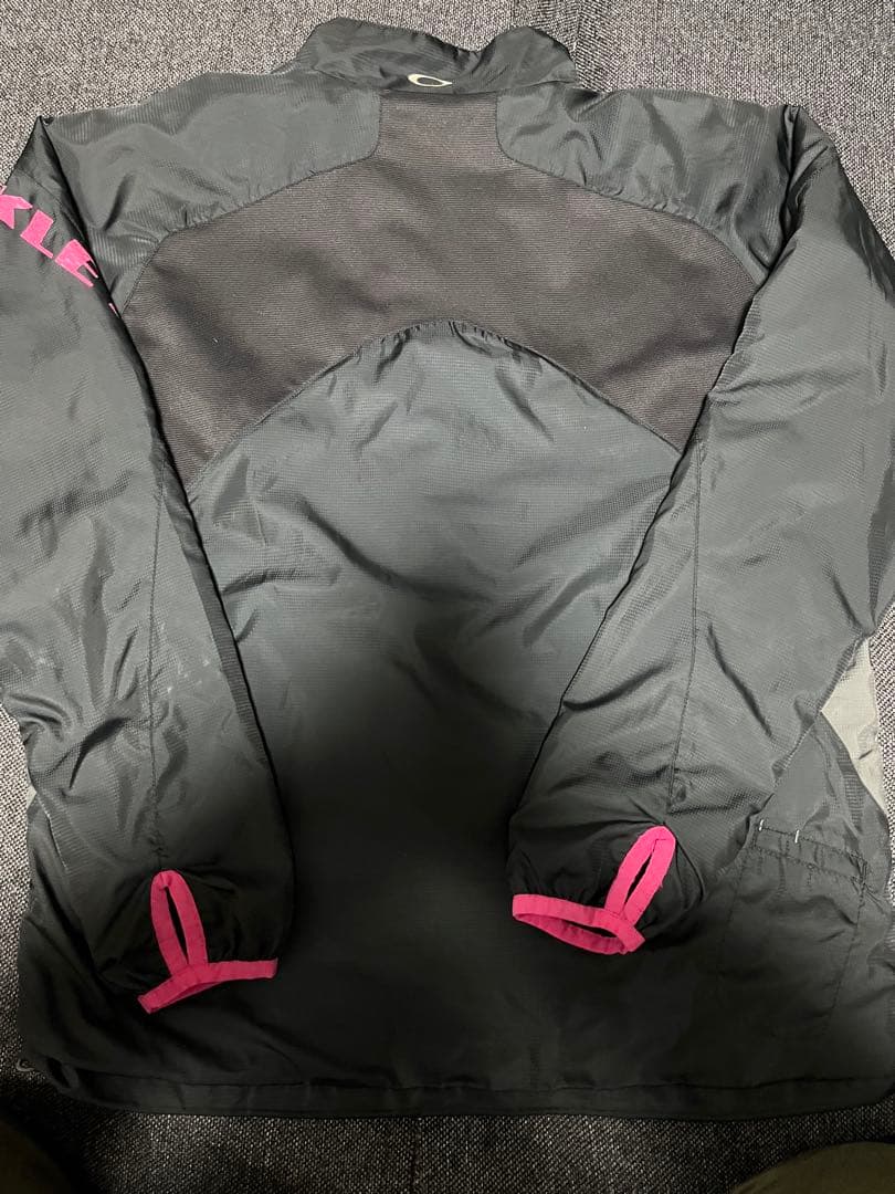 Oakley メンズジャケット パンツ セットアップ 黒 ピンク