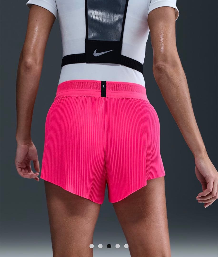 未使用 Nikeエアロスイフトショートパンツ ウィメンズ