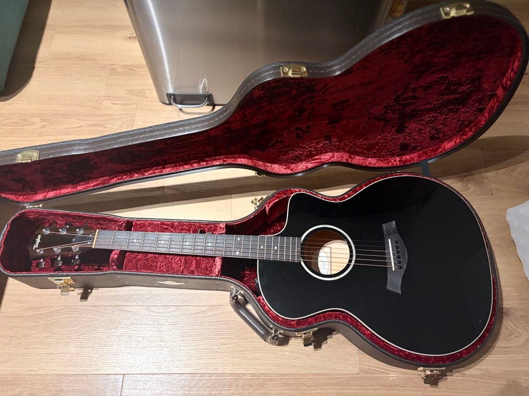 Taylor 214ce-BLK DLX テイラー アコギ　エレアコギター　希少