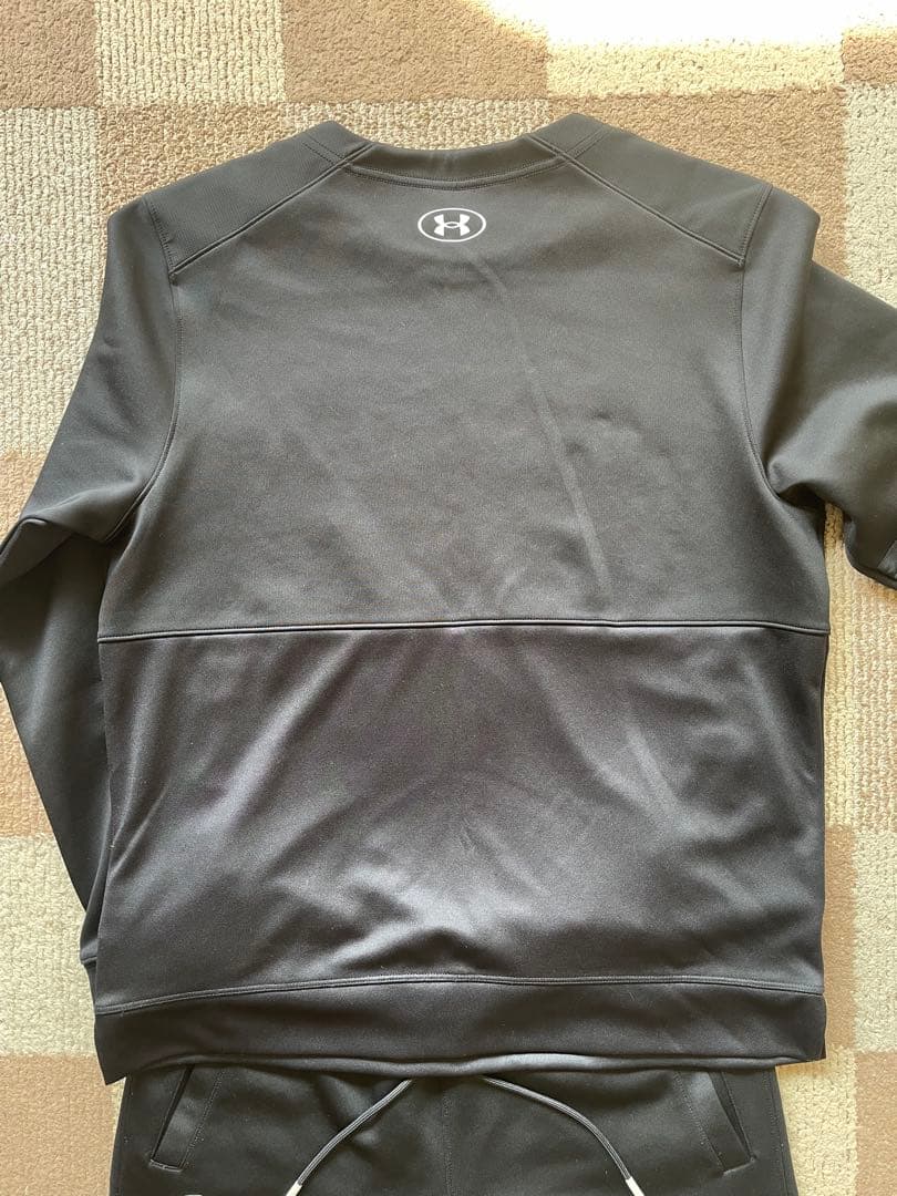 UNDER ARMOUR ブラックジャージ上下セット