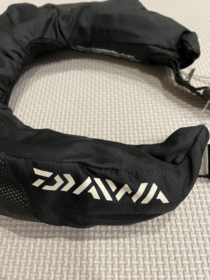 DAIWA ショート ライフジャケット(ネックタイプ手動膨脹式) DF-2520